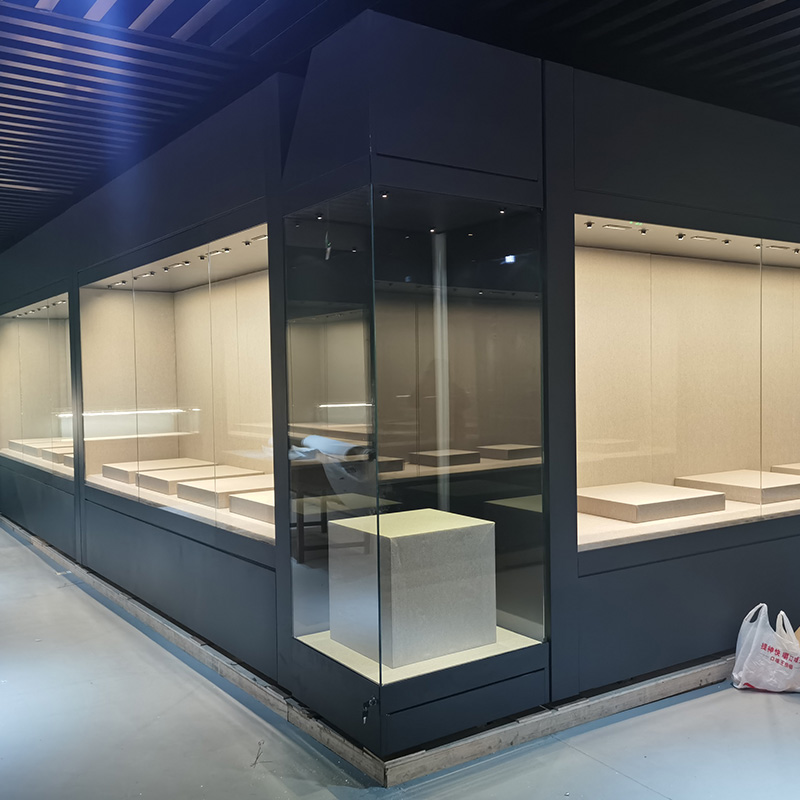 甘肃恒温恒湿博物馆展柜，珍贵文物专用博物馆展柜，悬挂式电动博物馆展柜都有什么区别和作用？